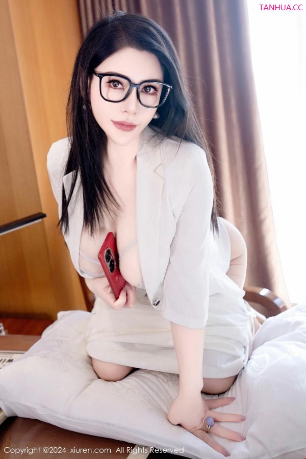   [XiuRen]高清写真图 2024.01.24 No.8008 悦悦姐 丰腴美臀第21张图片